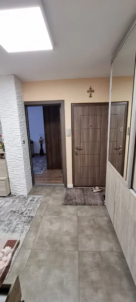 Gorjului Vanzare Apartament cu 2 camere renovat in totalintate